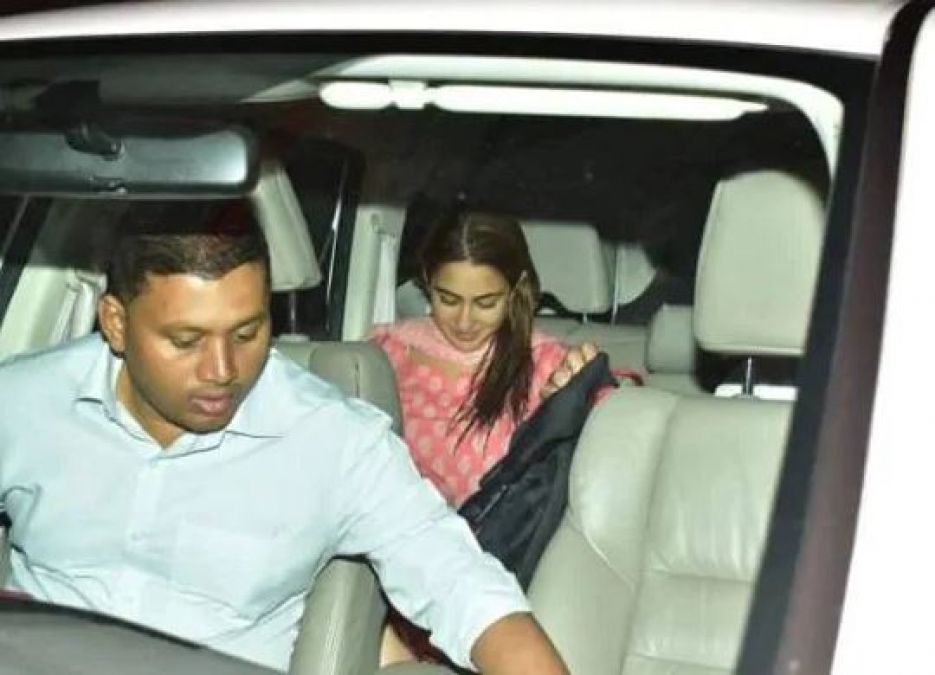Sarah, who cannot live without Karthik, received the actor as soon as he arrived at the airport!