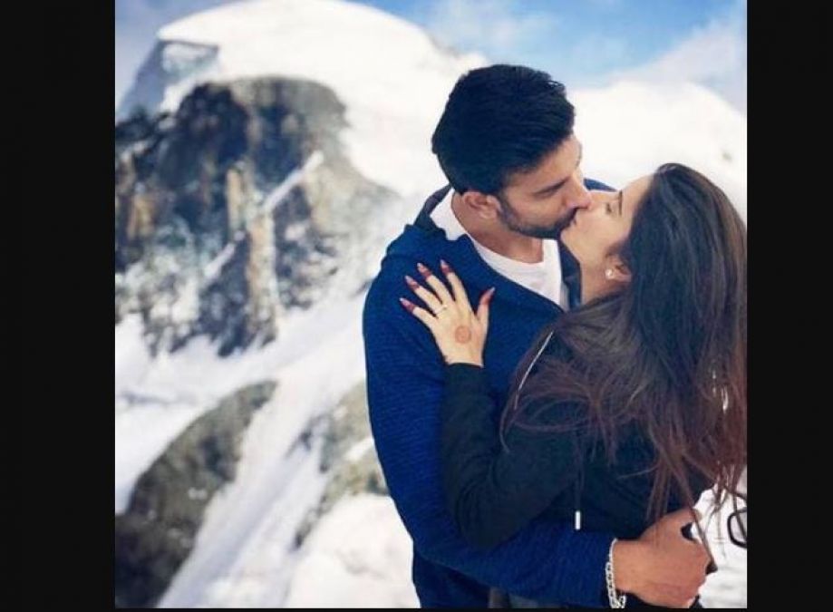 Rajiv-Charu, who went on a second honeymoon, did a lip-lock in the valleys of Switzerland!