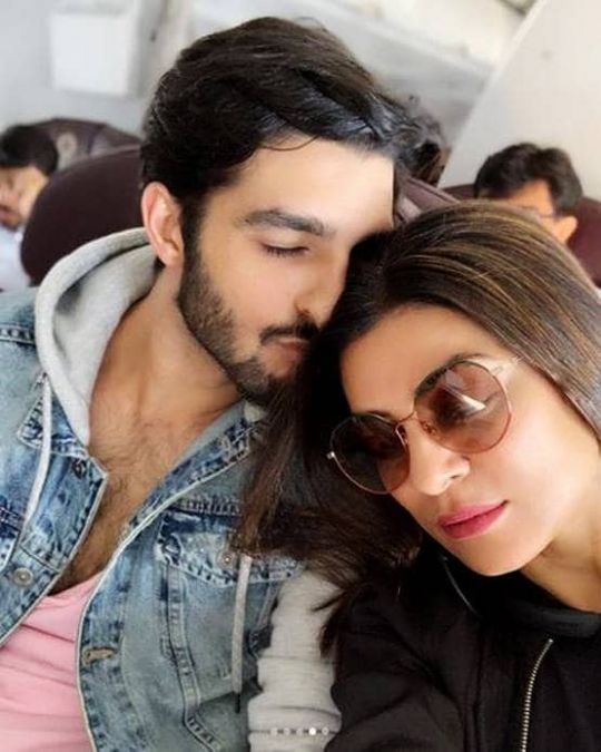 Sushmita congratulates her boyfriend, shares romantic photos!