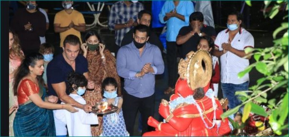 Salman performs Ganesha's Aarti, distributed sweets boxes to photographers