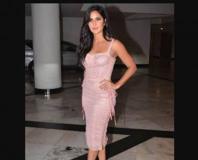 Katrina, who wore a dress worth millions at Manish Malhotra's party, showed her killer figure!