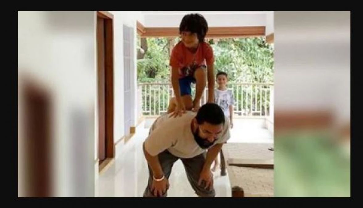 VIDEO: After sitting on Aamir's back, son Azad broke Dahi handi