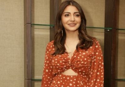 So Anushka Sharma will be the lead actress in the remake of Satte Pe Satta!