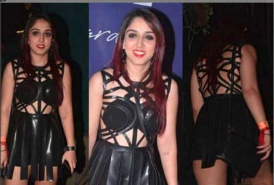 Aamir's daughter Ira, who was dressed in such clothes, users said- spider web