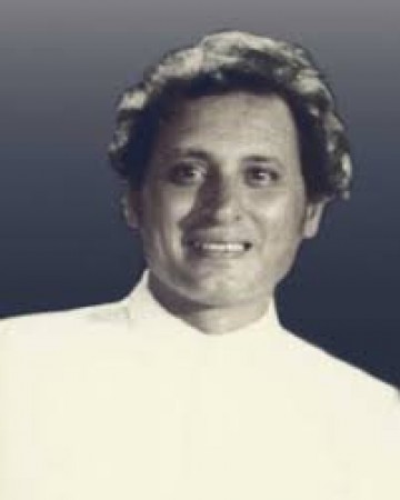 Ajit Vachani worked in 50 Hindi films along with Marathi and Sindhi film industry