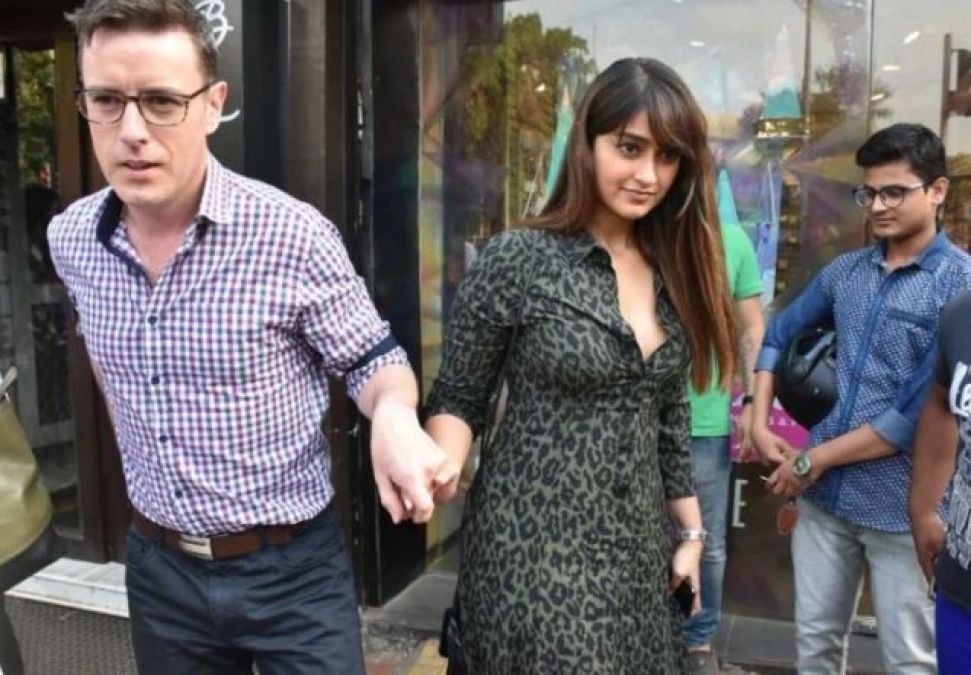 Ileana D'Cruz BREAKS UP With Boyfriend Andrew Kneebone?