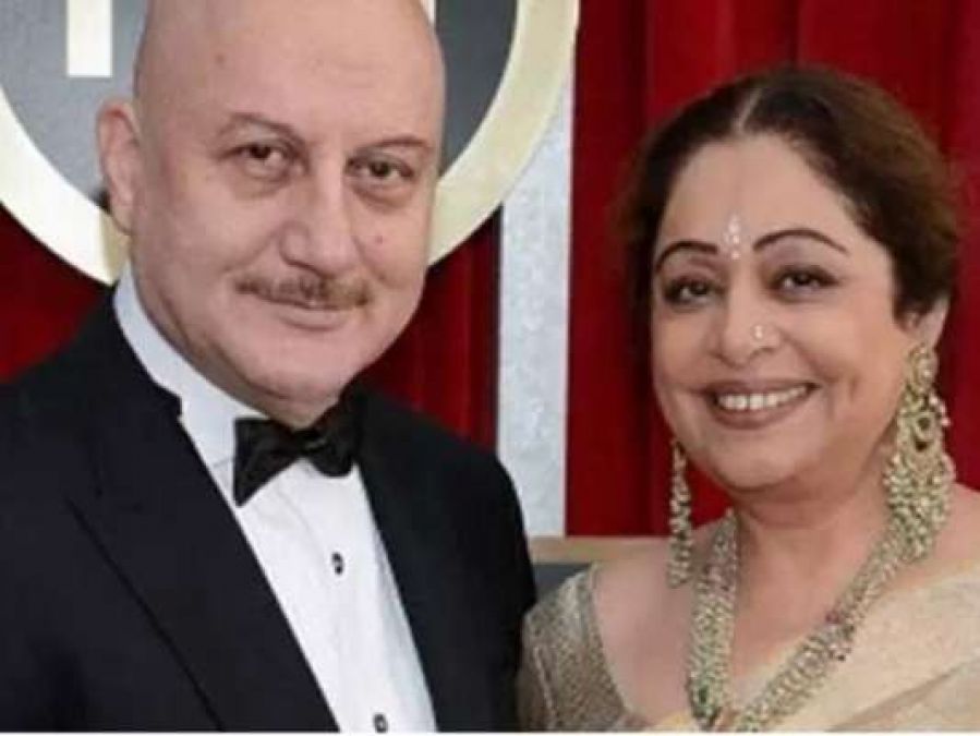 Anupam Kher celebrates 34th wedding anniversary with Kirron Kher, shared a heartwarming photo