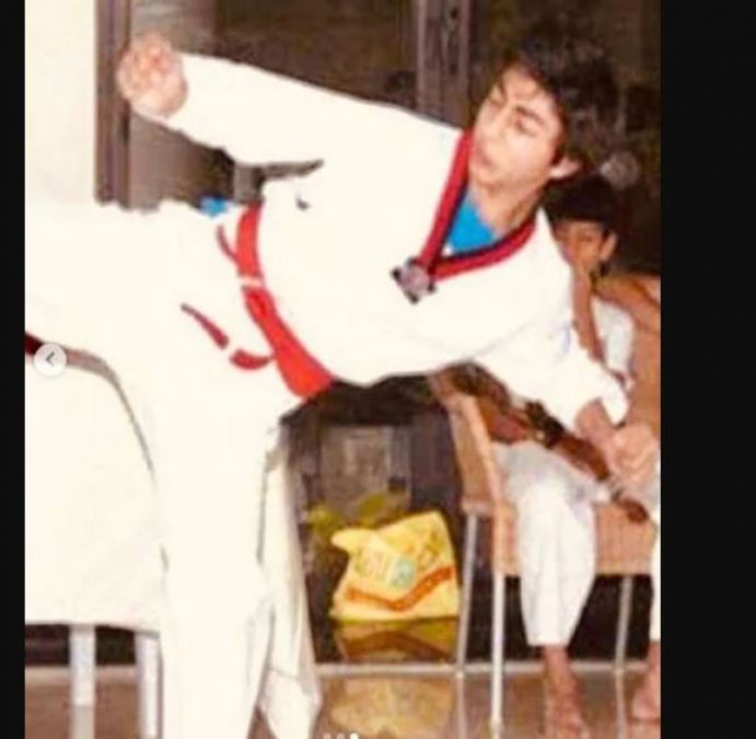 Shahrukh's Pampered kid Abram is learning Taekwondo, King Khan Shared a picture