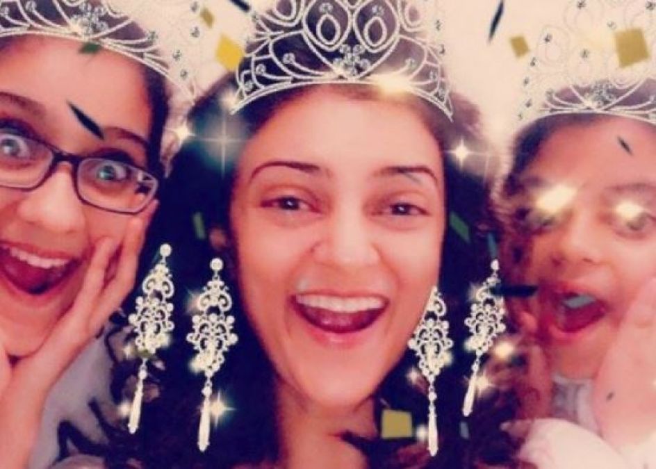 Sushmita shares a cute photo on her daughter's 10th birthday!