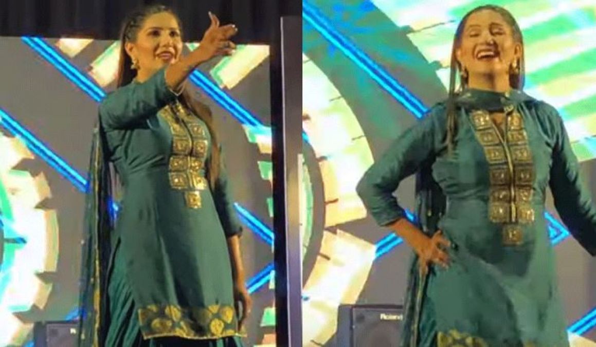 VIDEO: Sapna won hearts in a green suit, the stage was echoed by the sound of gunfire!