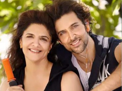 VIDEO: Hrithik Roshan's mother did such a dance that actor's shocked