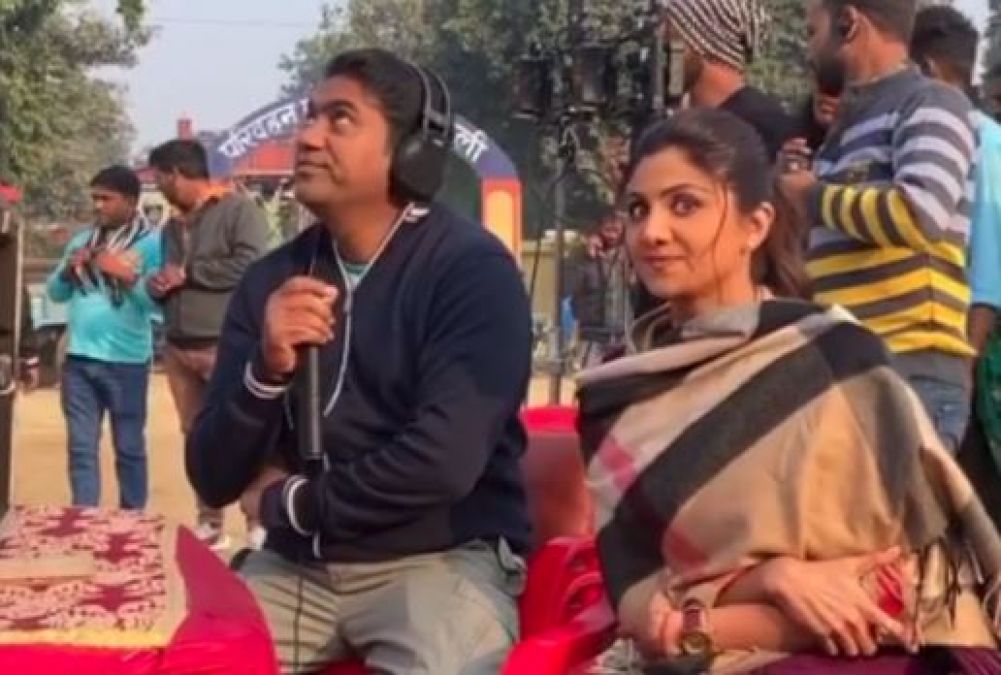 Shilpa Shetty, Shivering In Cold, Trolls Director For Making Her Wear Cotton Saree