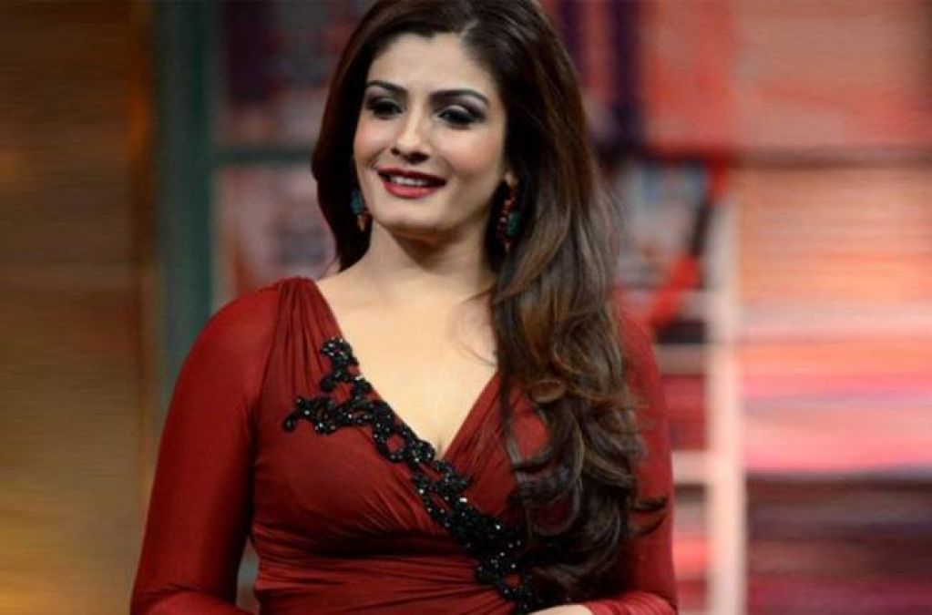 Raveena Tandon set fire on Internet with her latest video