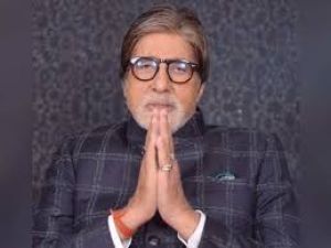 Amitabh shares picture from Manali, daughter commented