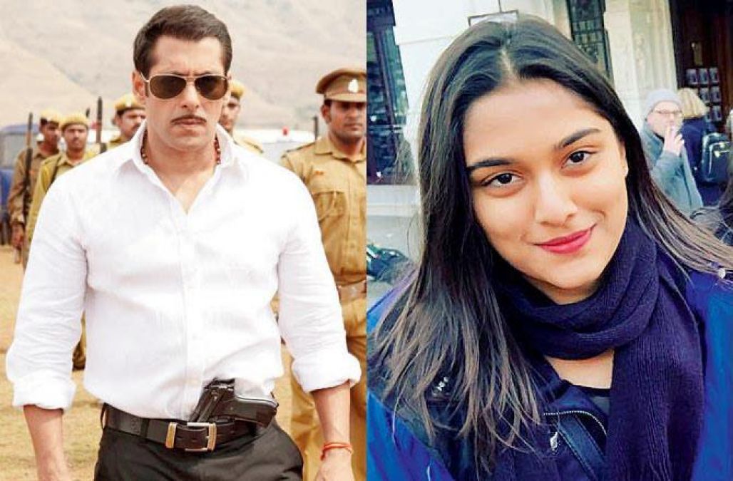 Salman's heroine will debut with her parents