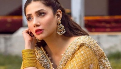 Mahira Khan tweets on Pakistan govt. ''Ashamed!! Sick to my stomach!! Looking at you..''