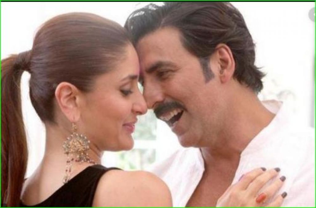 When Akshay used to work with Karishma, Kareena used to play in his lap
