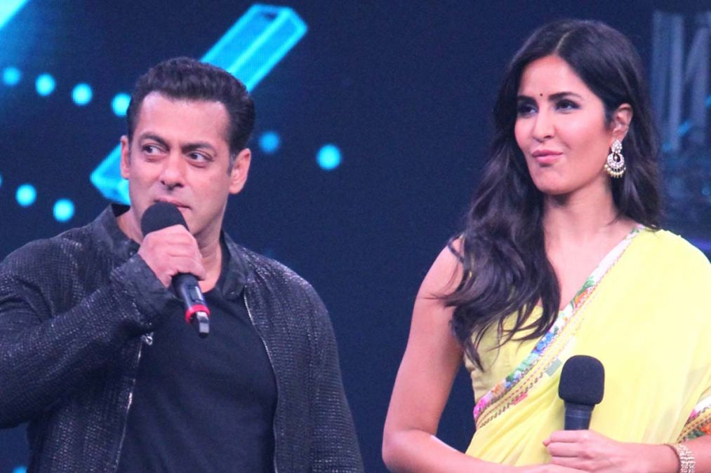 Katrina and Salman danced fiercely at Bangladesh; watch video here