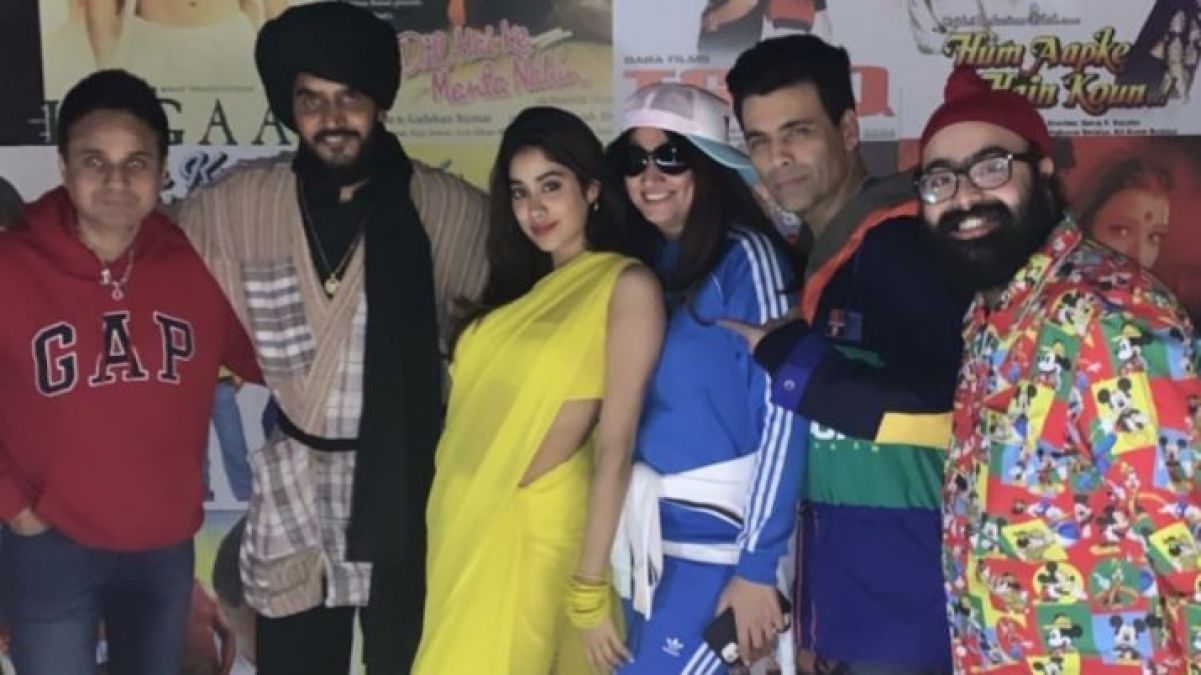 Janhvi shows up at Karan Johar's 90s theme party as Chandni
