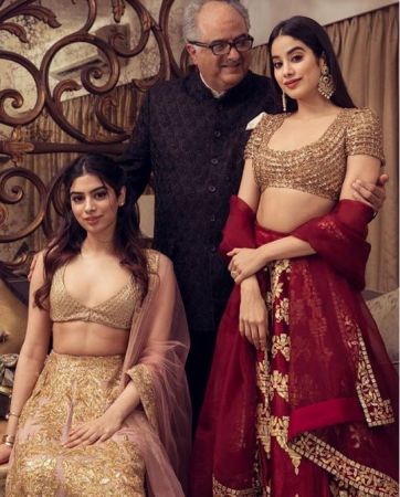 Ambani Wedding : ईशा अम्बानी की शादी में सबसे हॉट और सेक्सी दिखी कपूर सिस्टर