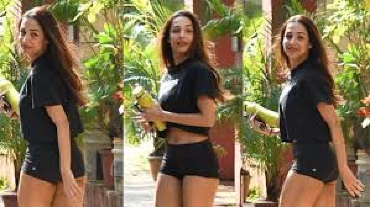 Malaika Arora looks flawless as she steps out with her ‘divas’ post yoga sesh
