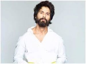 Shahid shares on social media, Shooting of film 'Jersey' starts again
