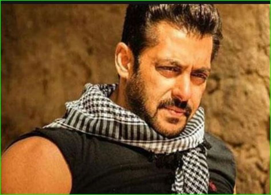 Once again Salman Khan wins hearts, pays spot boys whose dues had been delayed
