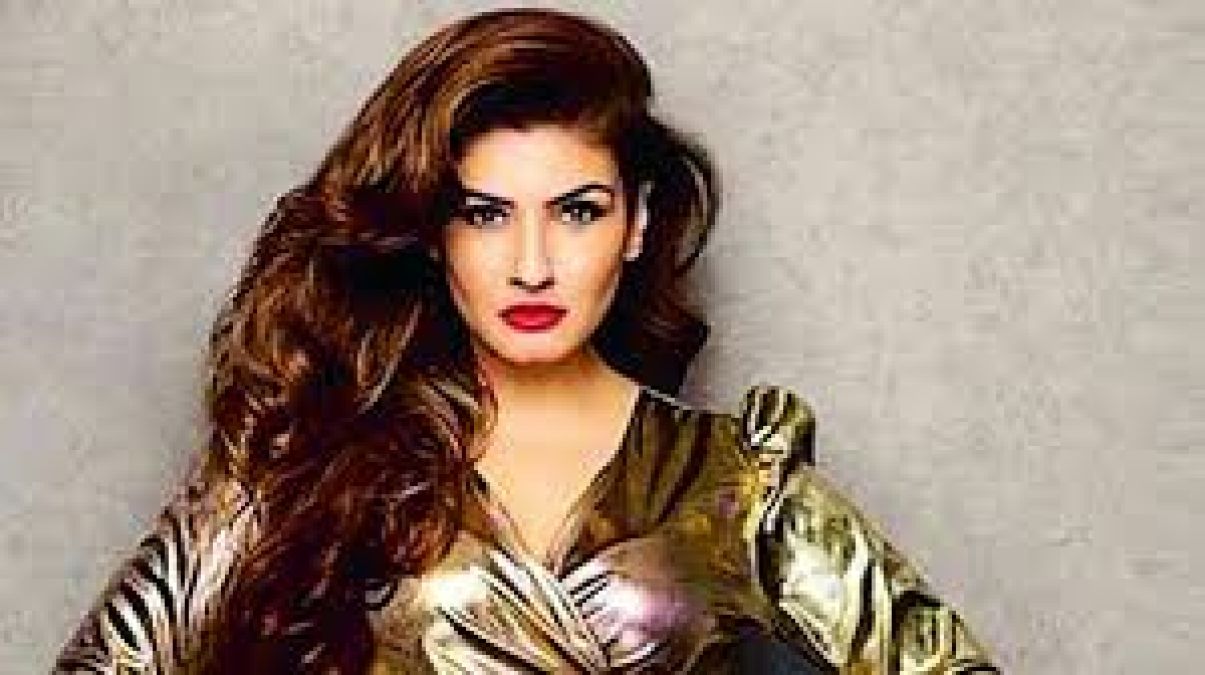 Raveena Tandon's hairstyle turn heads, check out picture here