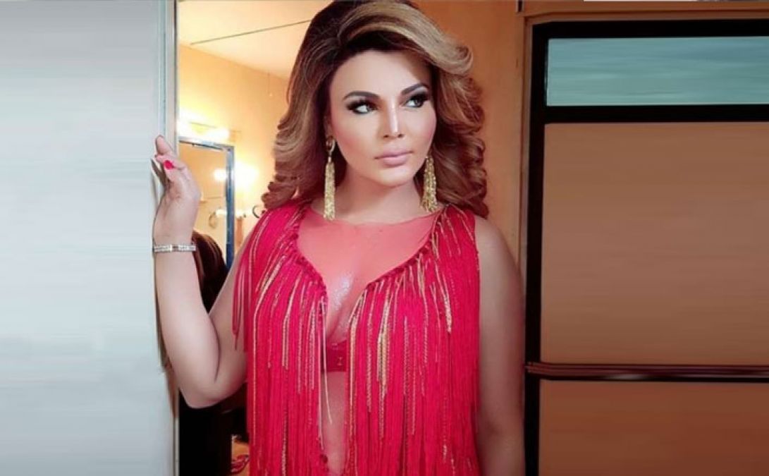 CAA: Newly wedded bride Rakhi Sawant cries and appeals public to stop violence