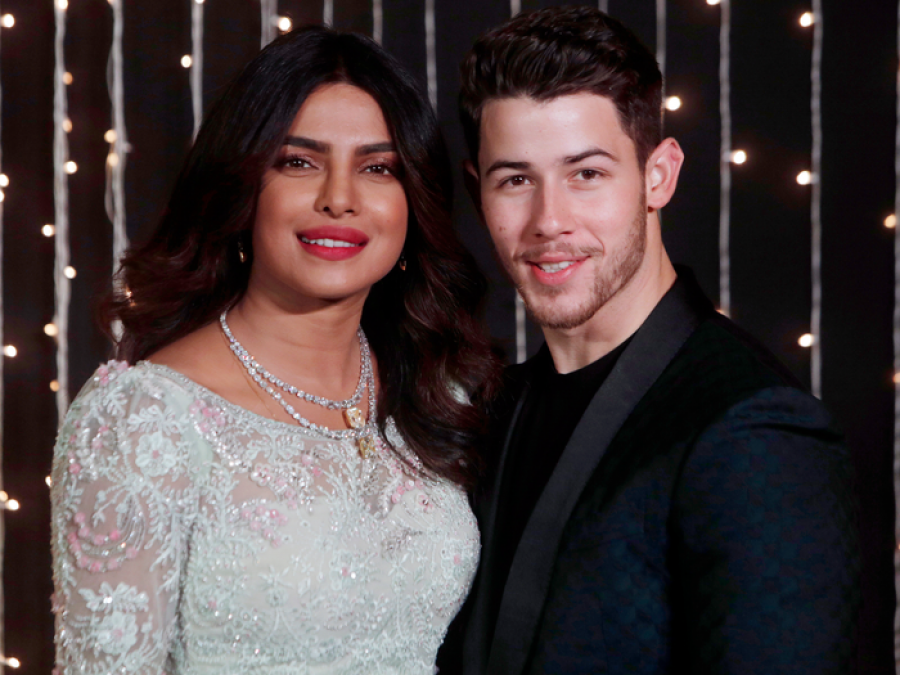 Priyanka Chopra wears coat worth Rs. 52 thousand on Christmas