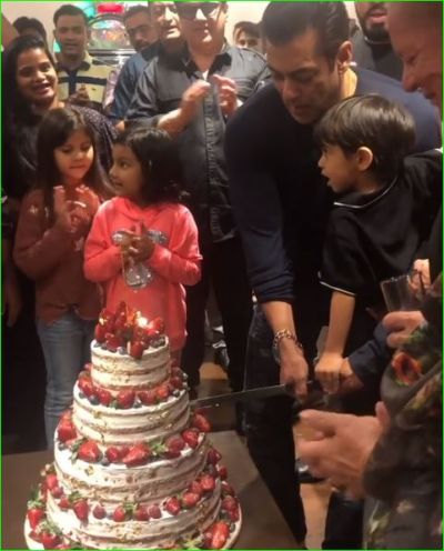 Salman Khan's birthday: Superstar cut his cake with Salim Khan, Salma Khan and nephew Ahil, watch video here