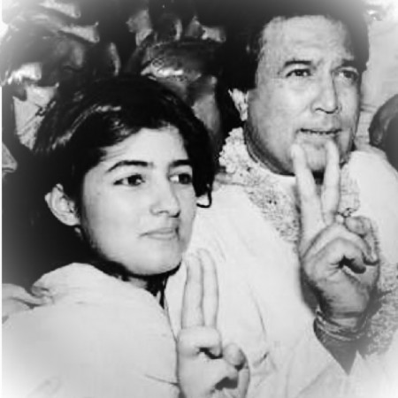 Twinkle Khanna remembers moments of father Rajesh Khanna on their birthday