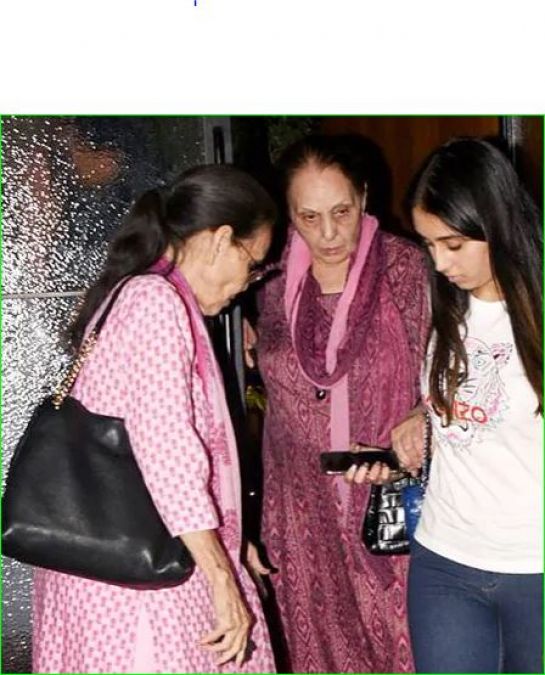 Dharmendra's first wife spotted after a long time, such condition happened