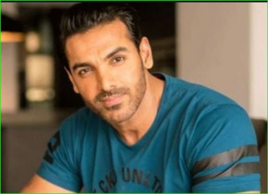 On advice of this auto-rickshaw driver, John Abraham make film 'Force'