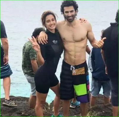 Disha kisses this actor underwater for an hour
