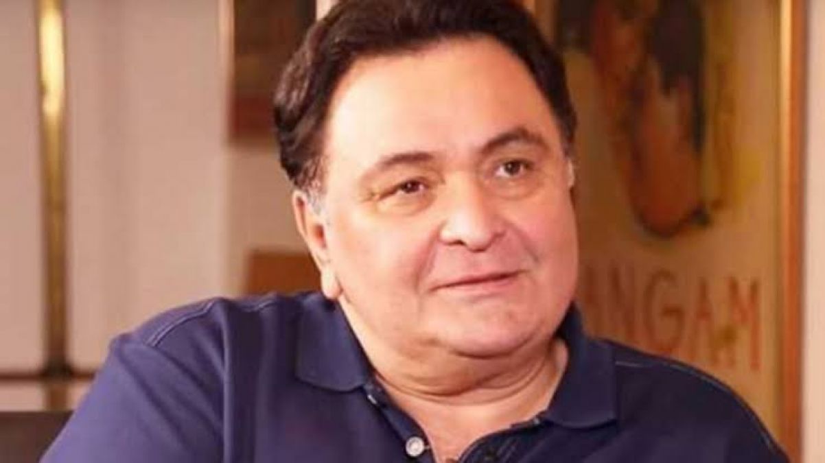 Rishi Kapoor takes jibe at Finance Minister, says 'How does she deals with dudhwala'