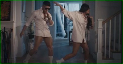 Priyanka and Nick appeared without pants, netizen trolled couple
