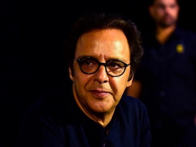 Vidhu Vinod Chopra's two leading actresses meet with each other