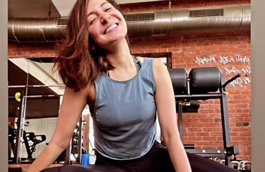 Anushka's workout picture has surfaced