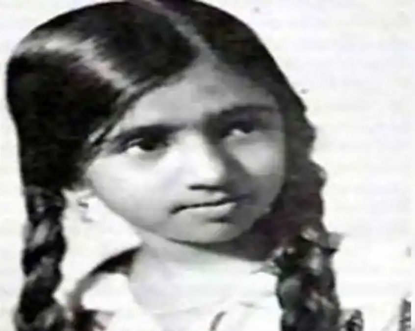 Pictures of Lata Mangeshkar from childhood till now will fascinate you too