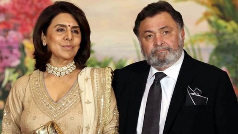 Neetu shared this old picture with husband Rishi Kapoor, wrote cute caption