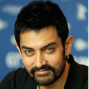 किरण ने किया आमिर के दाढ़ीवाले लुक पर कमेंट
