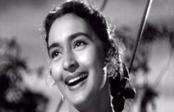 When this famous actor was slapped by Nutan on the sets, find out what was the matter
