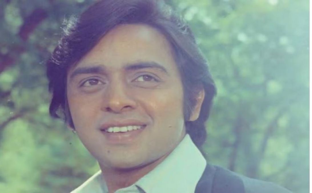 Vinod Mehra became famous due to 3 marriages, the name was associated with Rekha