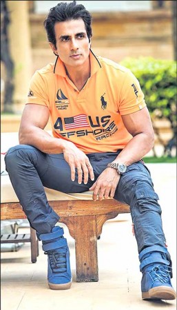 Sonu Sood once again fulfilled wish of fans, says 'Take the monkey too…'