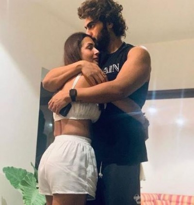 Malaika-Arjun locked up in bedroom on Valentine's Day and did this