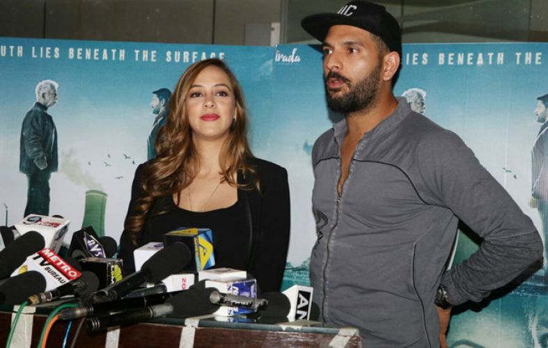 जहीर खान ने देखी गर्लफ्रेंड की फिल्म तो युवराज-नेहरा भी स्क्रीनिंग पर पहुंचे