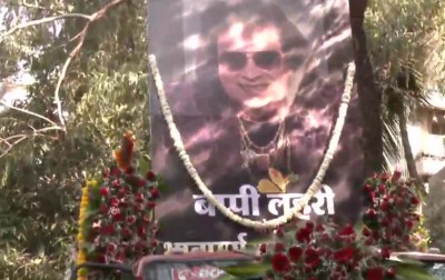 Bappi Lahiri on the final journey, photos and videos all over the internet