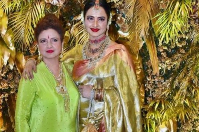 Rekha's younger sister has worked in South's films, looks like a carbon-copy