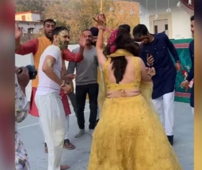 Vikrant-Sheetal swaying fiercely at the Haldi ceremony, video went viral